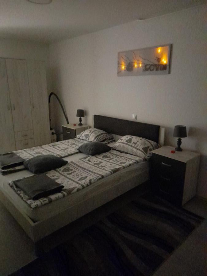 Apartman Lela Karlovac Exterior photo
